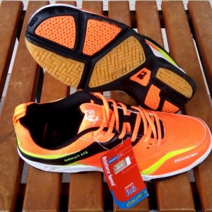Sepatu Badminton Original Rs Sirkuit 568 Tokopedia
