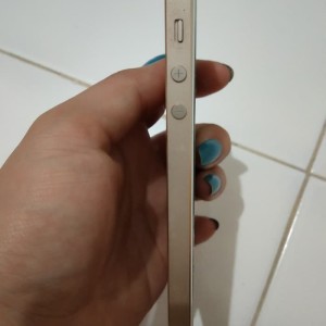 Iphone 5s 16 Gb Gold Grey Silver Mulus Japan Fullset Box Oem Tokopedia