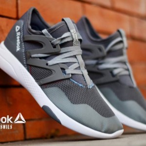 Sepatu Reebok Lesmills New Sport Tokopedia