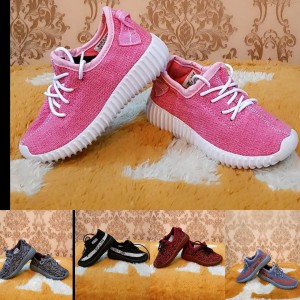 Sepatu Anak Adidas Yeezy Laki Dan Perempuan Sporty Tokopedia