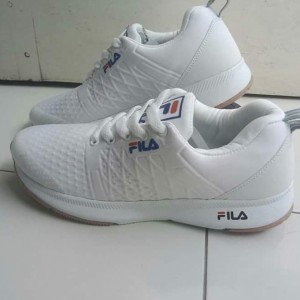 Sepatu Olahraga Pria Fila Tokopedia