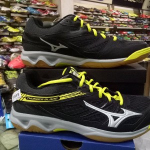 Sepatu Voly Mizuno Thunder Blade Tokopedia