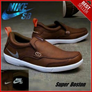 Sepatu Sneaker Pria Tokopedia