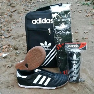 Paket Sepatu Futsal Bahan Kulit Lembu Tokopedia