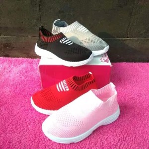 Sepatu Kaos Kaki Sepatu Ringan Sepatu Import Anak Sepatu Kets Anak Tokopedia