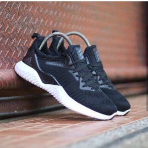 Sepatu Cewek Alphabounce Women Tokopedia
