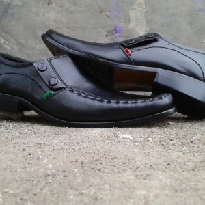 Sepatu Pantofel Kickers 005 Tokopedia