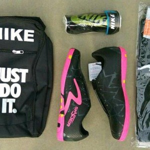 Sepatu Futsal Bonus Kaoskaki Tas Dan Skin Tokopedia