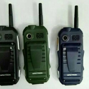 Hp Outdoor Maxtron P12 C15 Bisa Power Bank Senter Terang Speaker Klip Tokopedia