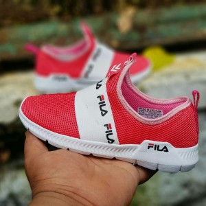 Sepatu Fila Anak Sepatu Sekolah Tersedia Ukuran 33 Sampai 38 Tokopedia