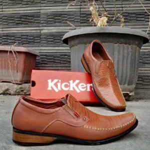 Sepatu Pantopel Kickers 605 Tokopedia