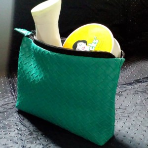 Dompet Souvenir Sintetis Anyam Souvenir Dompet Kosmetik Souvenir Nikah Tokopedia