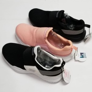 Sepatu Slip On Sketcher Wanita Tokopedia
