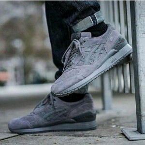 Sepatu Asics Gel Respector Carbon Tokopedia