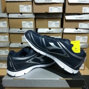 Sepatu Diadora Donzel Navy Original Tokopedia