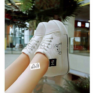 Sepatu Kets Baymax Putih Tokopedia