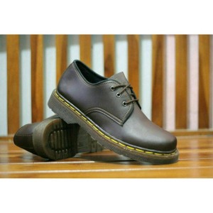 Sepatu Dr Martens Low Leather Suede Unisex Tokopedia
