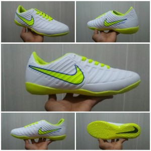 Sepatu Futsal Nike Adidas Puma Mizuno Specs 2 Tokopedia