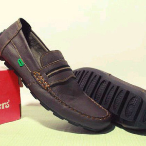 Sepatu Kicker Slop Santai Tokopedia