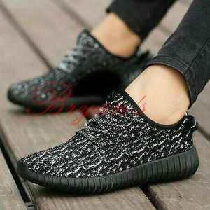 Sepatu Wanita Yeezy Hitam Tokopedia
