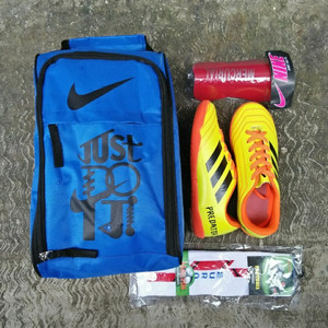 Paket Lengkap Sepatu Bola Adidas 11questra Tokopedia