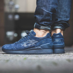 Sepatu Asics Gel Respector Carbon Tokopedia