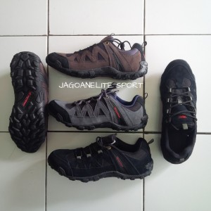 Sepatu Sepeda Sepatu Outdoor Karrimor Summit Tokopedia