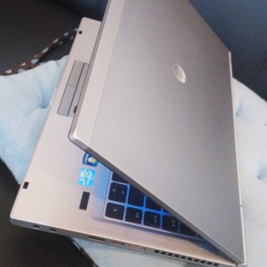 Hp Elitebook 8470p I5 4gb 320 14 Win7 Bekas Tokopedia