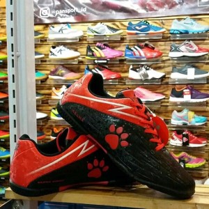 Sepatu Futsal Kelme 100 Original Tokopedia