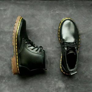 Sepatu Boots Dr Martens Anak Warna Tan Tokopedia