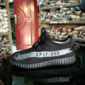 Sepatu Wanita Yeezy Hitam Tokopedia