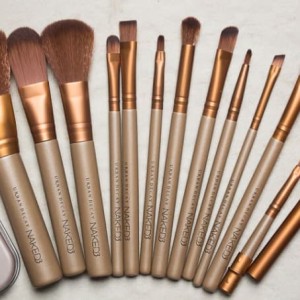 Naked 3 Makeup Brush Set 12 In 1 Kuas Kosmetik Tokopedia