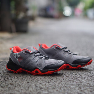 Sepatu Olahraga Pria Sepatu Gunung Tokopedia