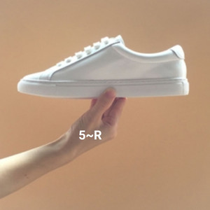 Sepatu Sneakers Polos Wanita Tokopedia