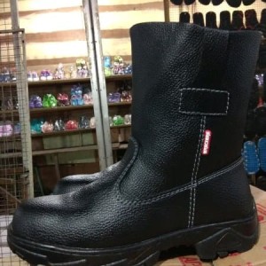 Sepatu Safety Boots Panjang Murah Harga Terjangkau Safety Safeti Septi Saveti Juger Kingstil King Chetah Tokopedia