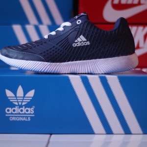 Sepatu Olahraga Adidas Bahan Karet Merah Maroon Tokopedia