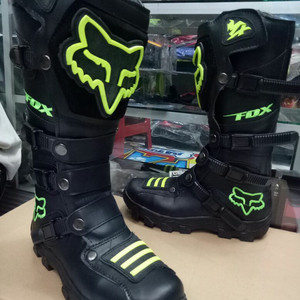 Sepatu Trail Cros Hitam Tokopedia