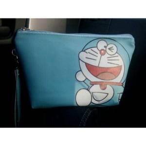 Diskon Tas Kosmetik Pouch Karakter Doraemon Sablon Tokopedia