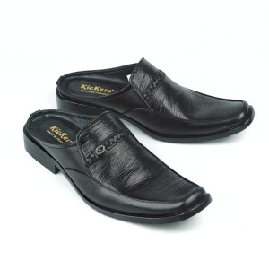 Sepatu Sandal Slop Sendal Slop Kulit Asli Sandal Slop Kulit Asli Sandal Kickers Tokopedia