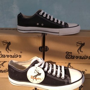 Sepatu Warrior Hitam Pendek Tokopedia