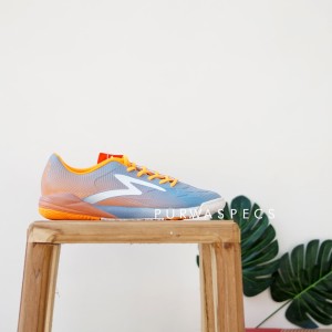 Sepatu Futsal Specs Swervo Thunderbolt In Squadron Spirit Orange White Original 100 Tokopedia