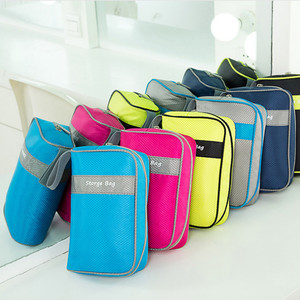Gadget Pouch Gadget Organizer Tas Gadget Tas Kosmetik Navy Hitam Tokopedia
