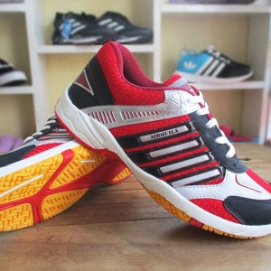 Sepatu Badminton Bulutangkis Airquila Tricolors Abu Merah Biru Tokopedia