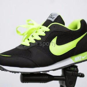 Sepatu Pria Nike Waffle Trainner Hitam Kuning Sport Joging Olahraga Lari Kets Tokopedia