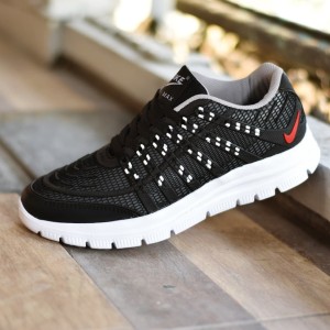 Sepatu Nike Running Hitam Putih Termurah Tokopedia