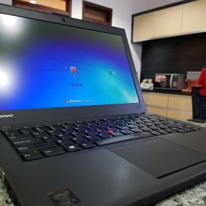 Laptop Ultrabook Lenovo Thinkpad X240 Ram 4gb Core I5 Haswell Baterai Awet Mulus Tokopedia