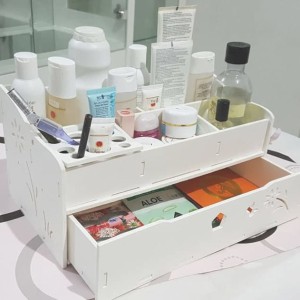 Rak Kosmetik Warna Putih Cosmetic Storage Accessories Organizer R31 Tokopedia