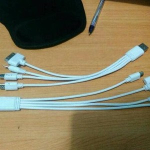 Kabel Cumi 4 Conector Kabel Data Kelabang 4 Conector Hp Tokopedia