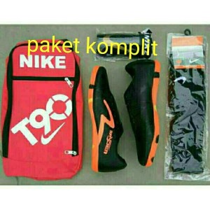 Sepatu Futsal Bonus Kaoskaki Tas Dan Skin Tokopedia