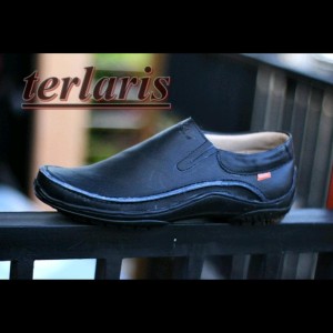 Sepatu Kickers Slide Black Tokopedia